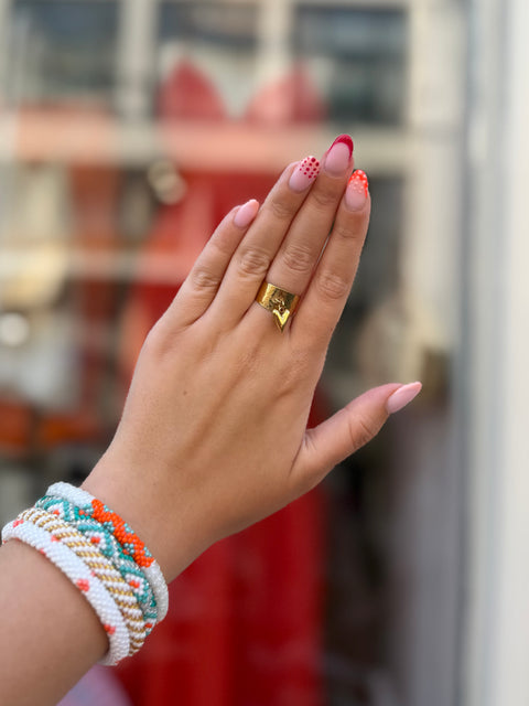 Bague Large Dorée Texturée – Pendentif Cœur