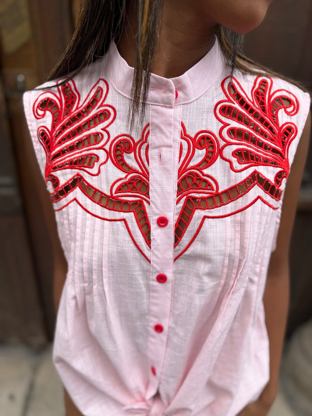 Blouse Sans Manches Brodée Rouge & Rose