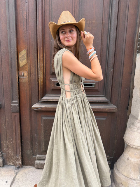Robe Lia Kaki