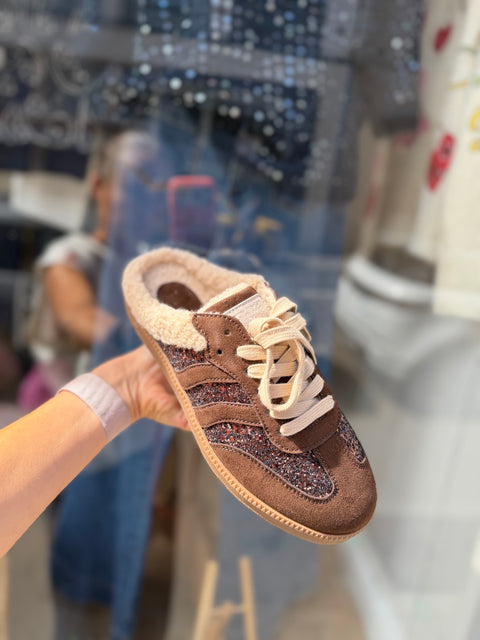 Baskets Mules Anna Marron